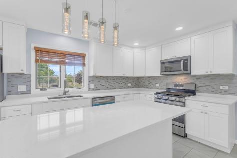 1609 Percy Lane Itasca IL 60143