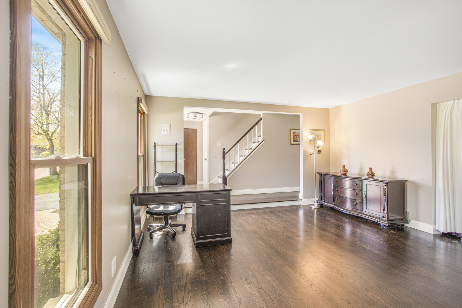 1300 Pembrook Circle Roselle IL 60172
