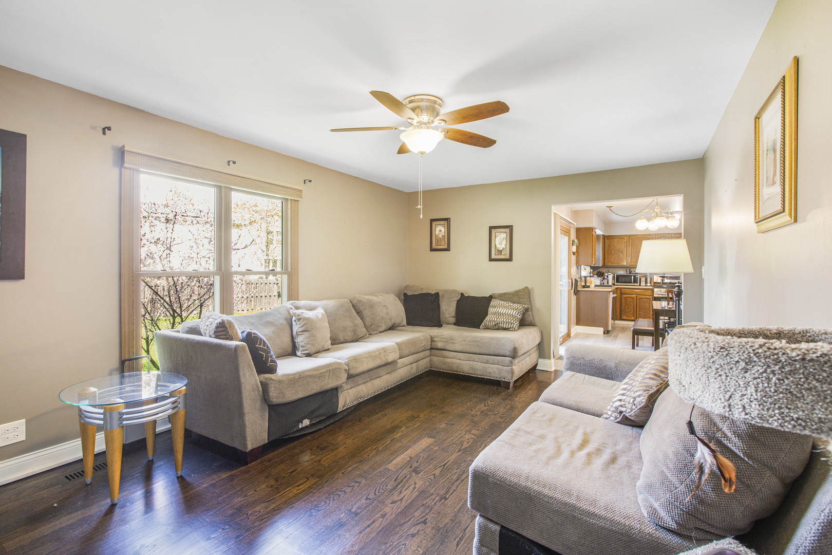 1300 Pembrook Circle Roselle IL 60172