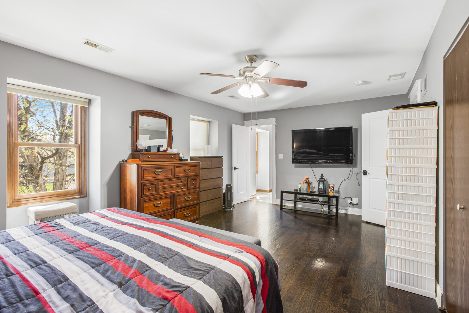 1300 Pembrook Circle Roselle IL 60172