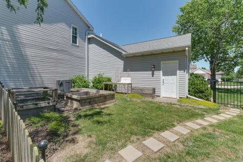 3203 Eagle Crest Road Bloomington IL 61704