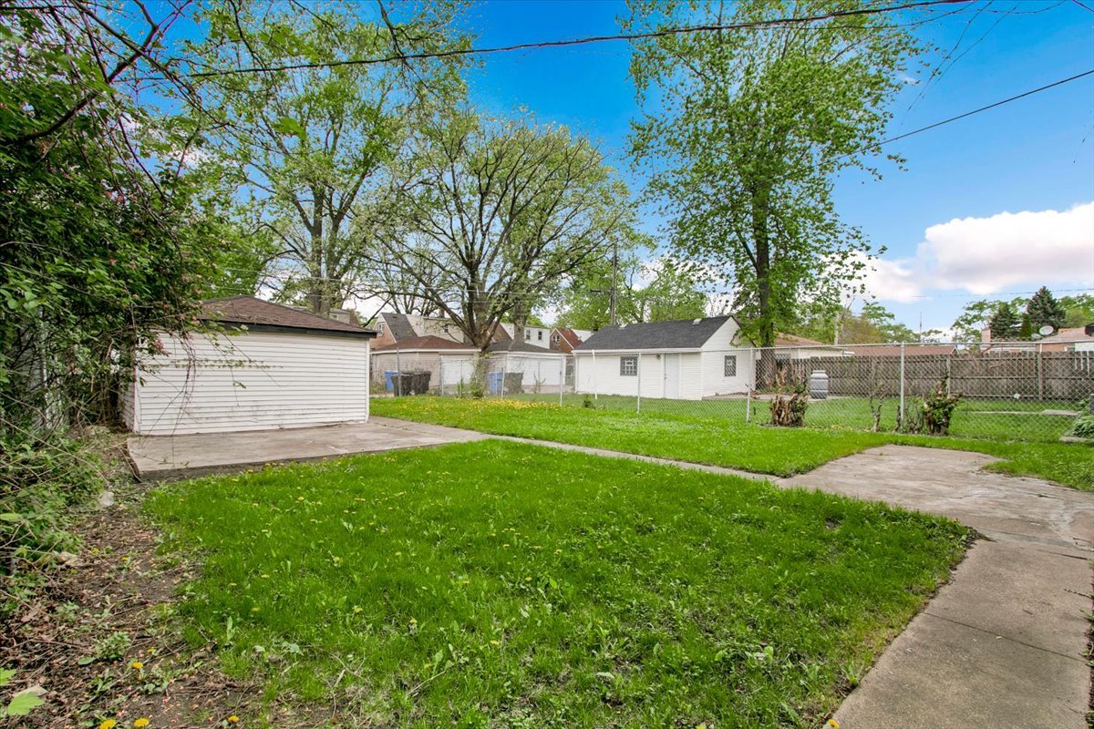 12908 South Wallace Street Chicago IL 60628
