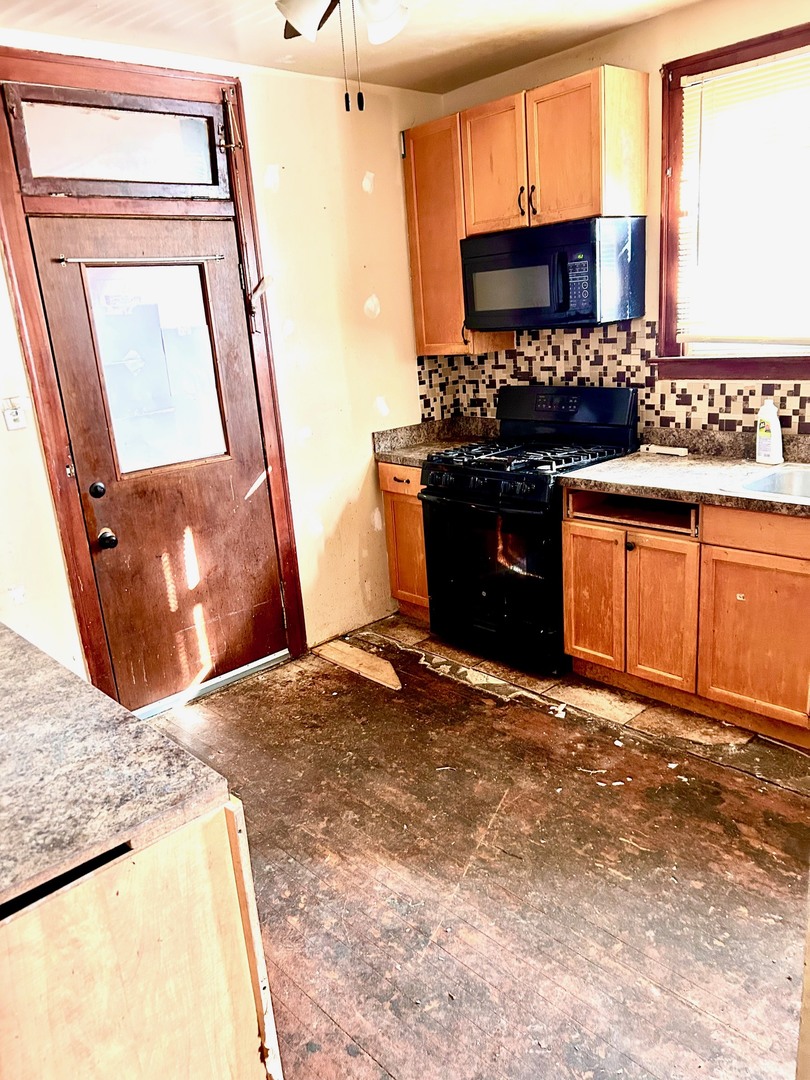 9257 South Ada Street Chicago IL 60620