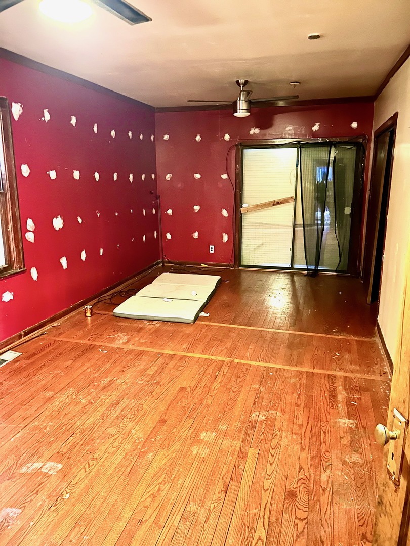 9257 South Ada Street Chicago IL 60620