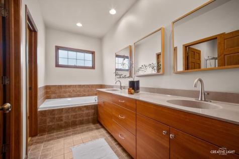 724 Emanuel Lane Sycamore IL 60178