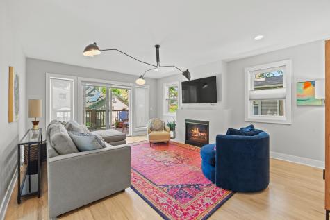 527 Woodbine Avenue Oak Park IL 60302