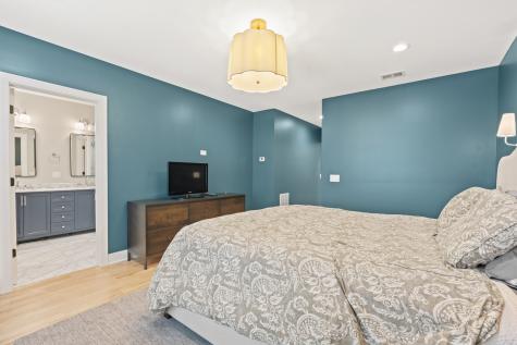 527 Woodbine Avenue Oak Park IL 60302