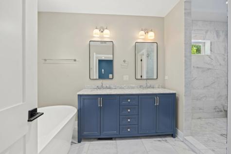 527 Woodbine Avenue Oak Park IL 60302