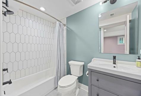 527 Woodbine Avenue Oak Park IL 60302
