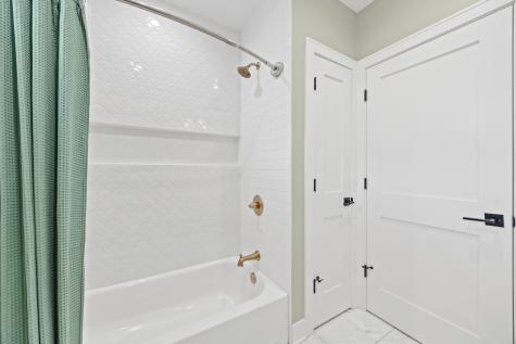 527 Woodbine Avenue Oak Park IL 60302