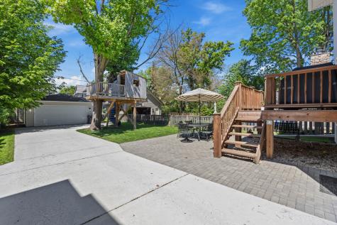 527 Woodbine Avenue Oak Park IL 60302