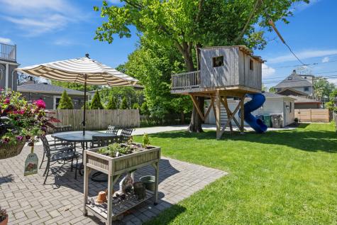 527 Woodbine Avenue Oak Park IL 60302