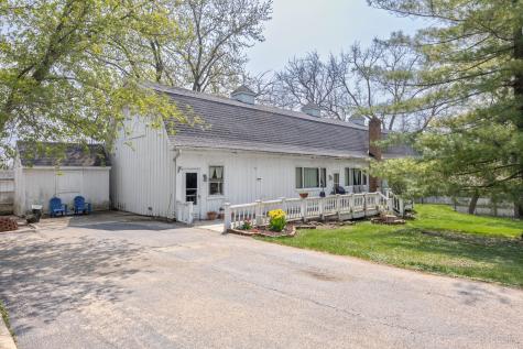 220 Honey Lake Court North Barrington IL 60010