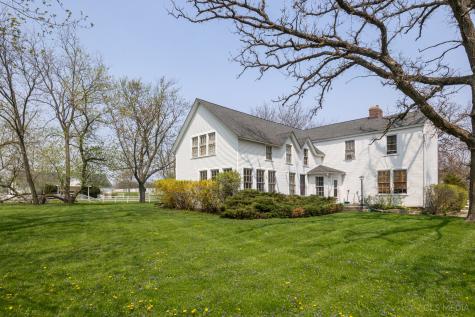 220 Honey Lake Court North Barrington IL 60010