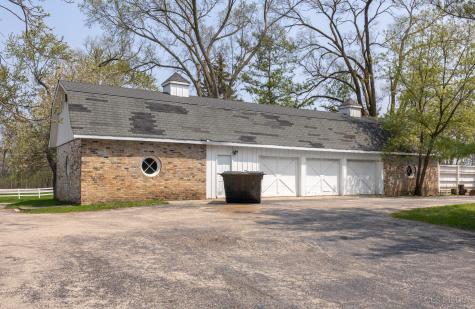 220 Honey Lake Court North Barrington IL 60010