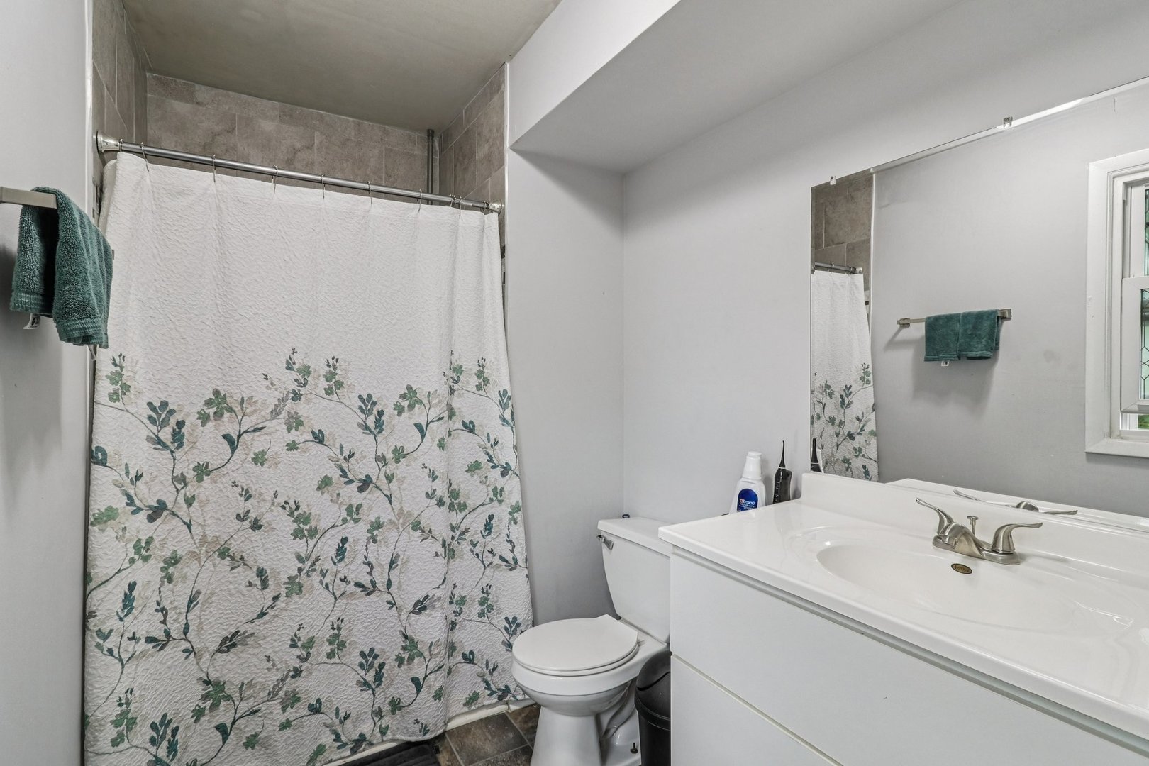 556 Leslie Lane Bolingbrook IL 60440