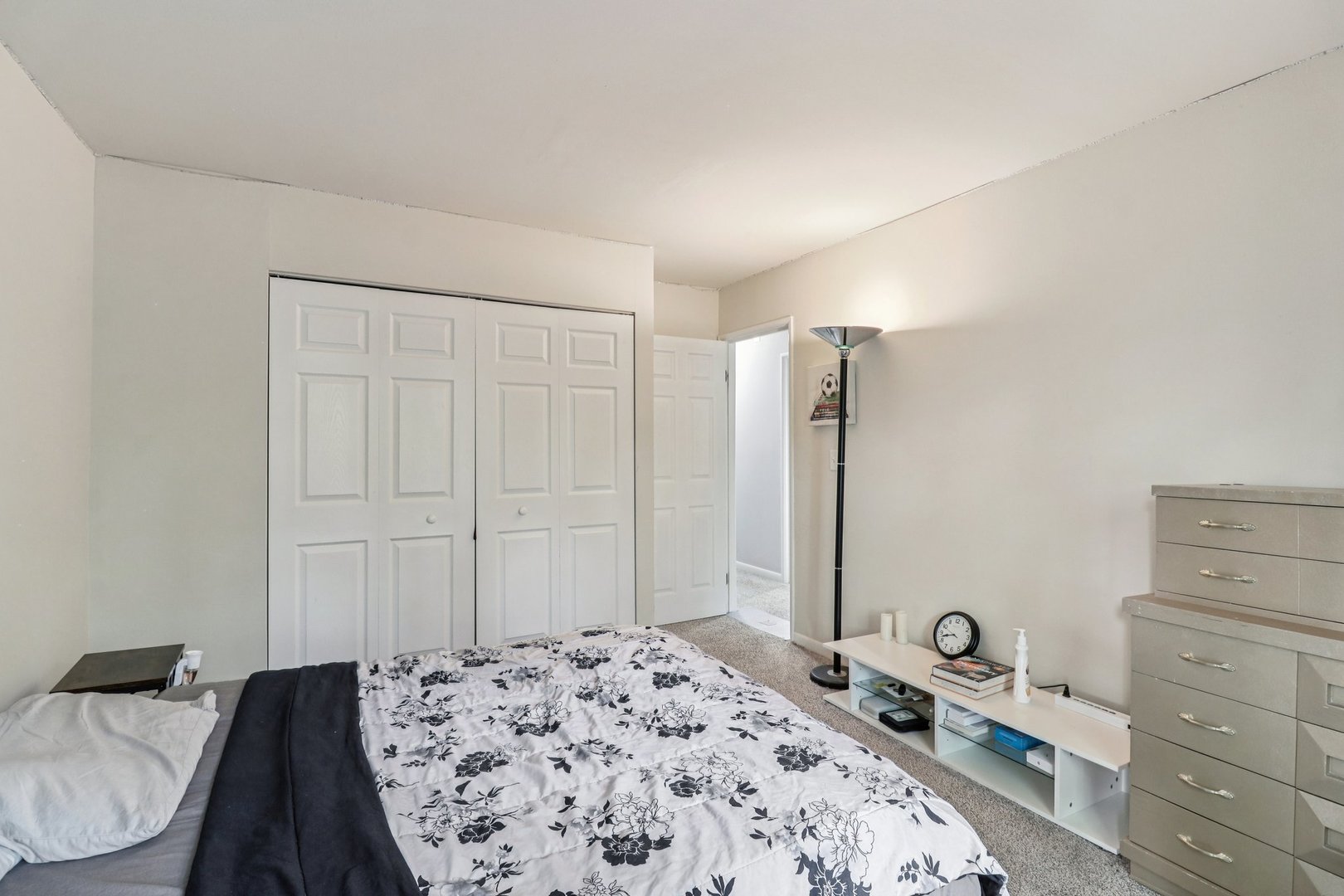 556 Leslie Lane Bolingbrook IL 60440