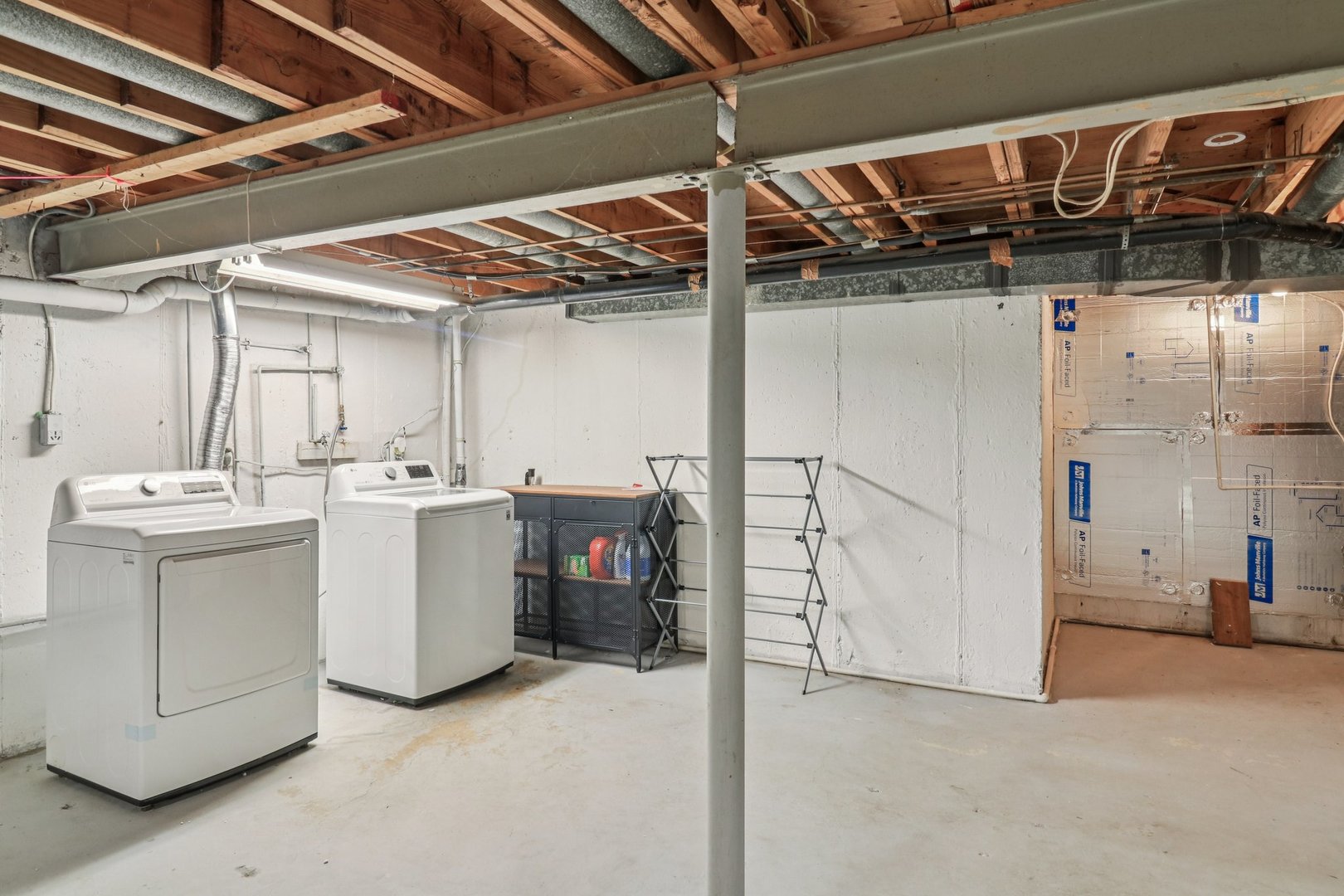 556 Leslie Lane Bolingbrook IL 60440