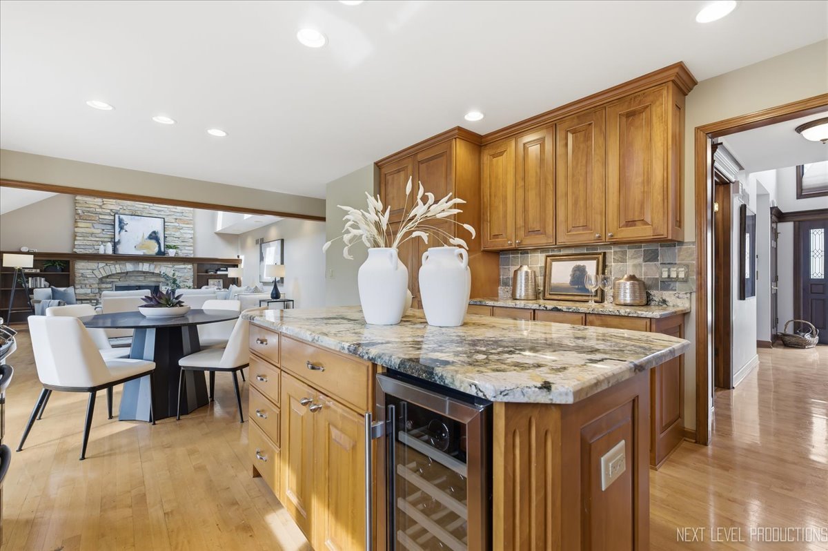 1872 Jahns Drive Wheaton IL 60189