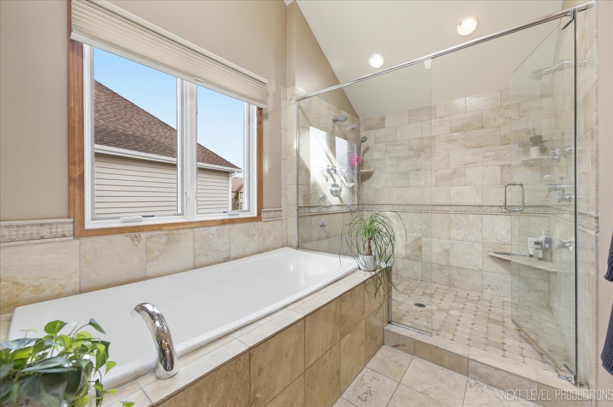 1872 Jahns Drive Wheaton IL 60189