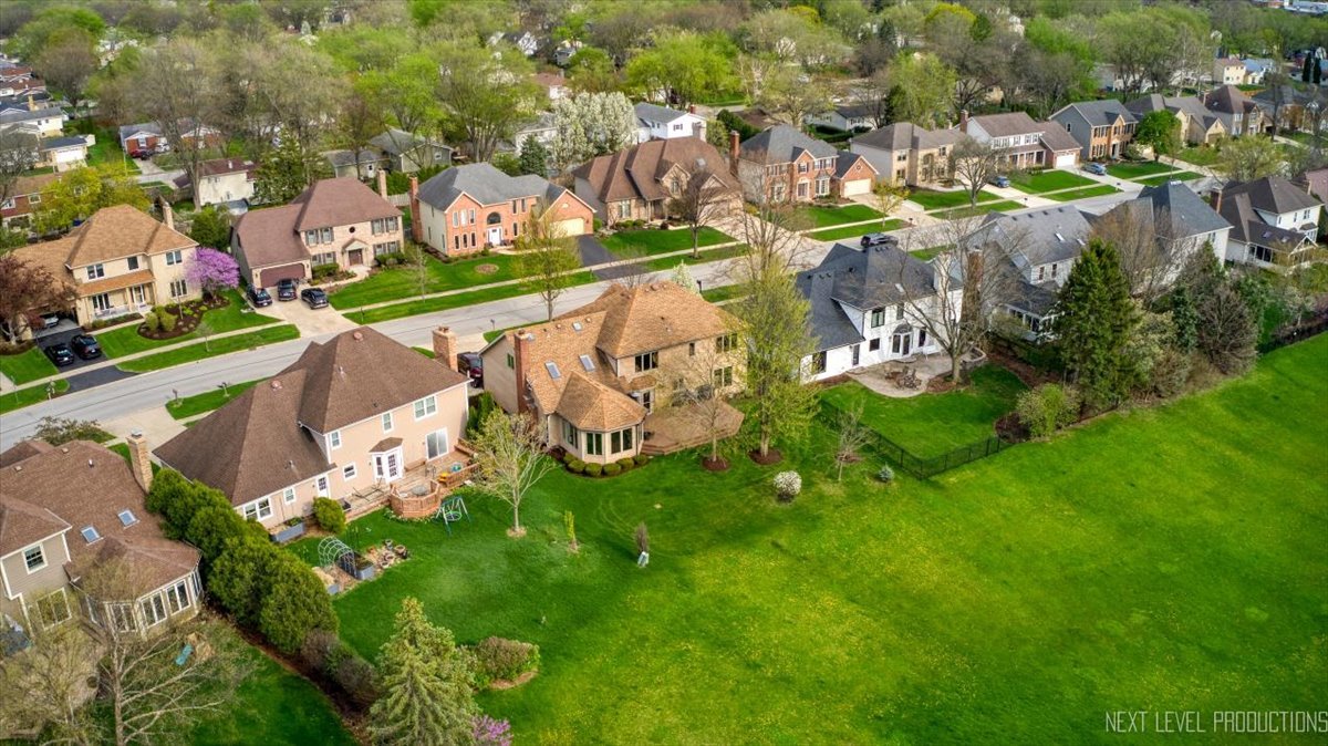 1872 Jahns Drive Wheaton IL 60189