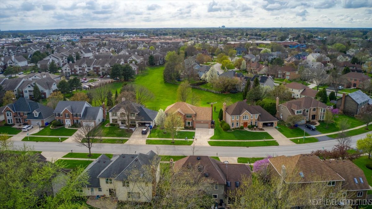 1872 Jahns Drive Wheaton IL 60189