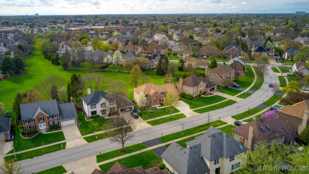 1872 Jahns Drive Wheaton IL 60189