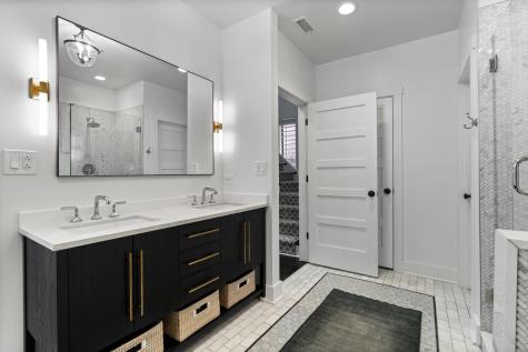 2626 North Wayne Avenue Chicago IL 60614
