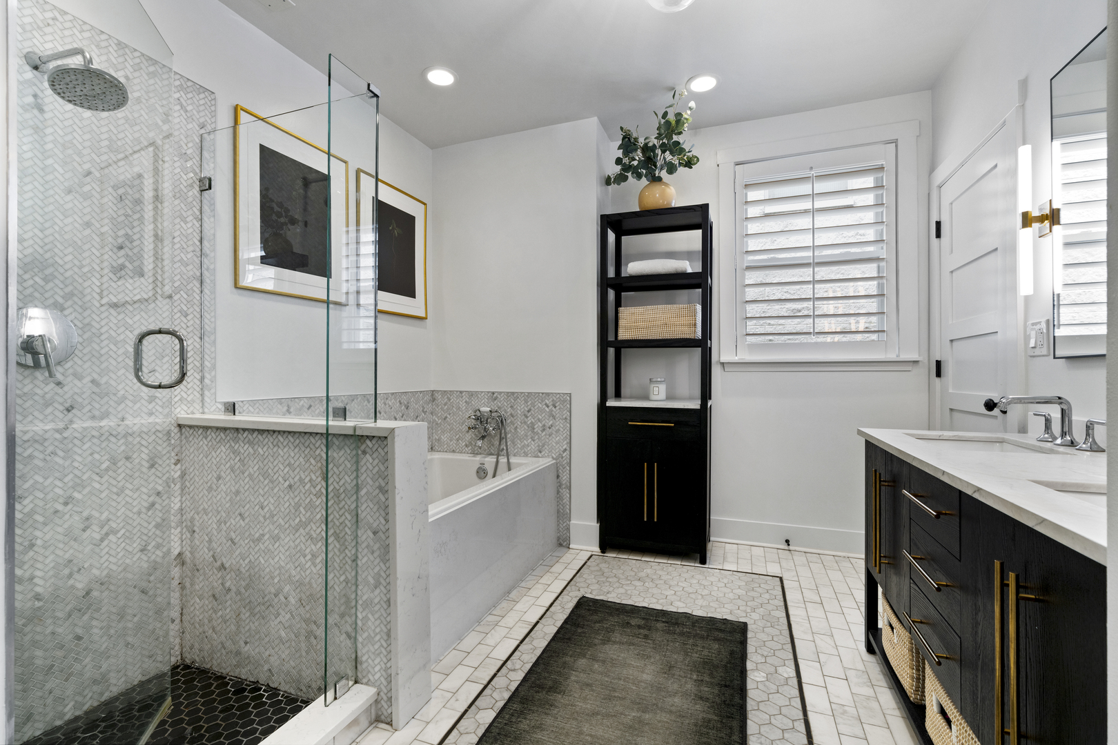 2626 North Wayne Avenue Chicago IL 60614