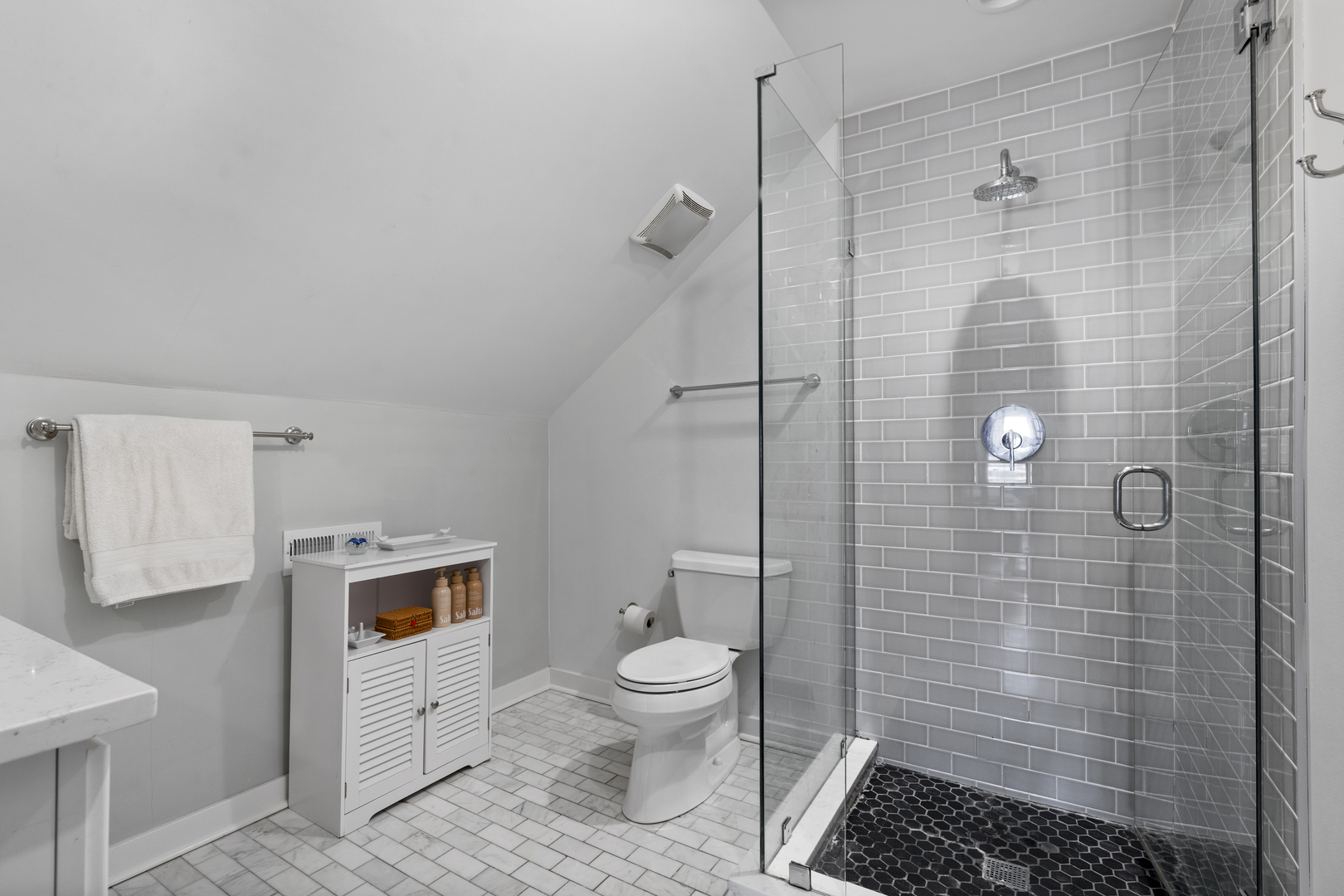 2626 North Wayne Avenue Chicago IL 60614