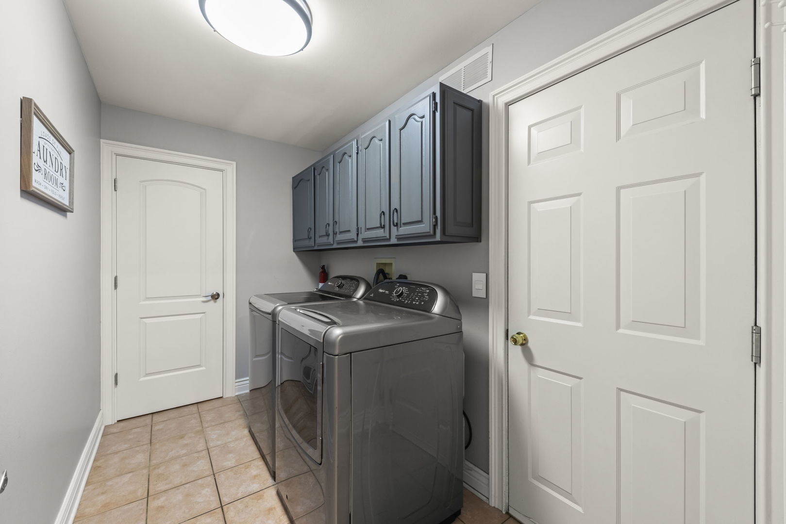 816 Spindletree Avenue Naperville IL 60565