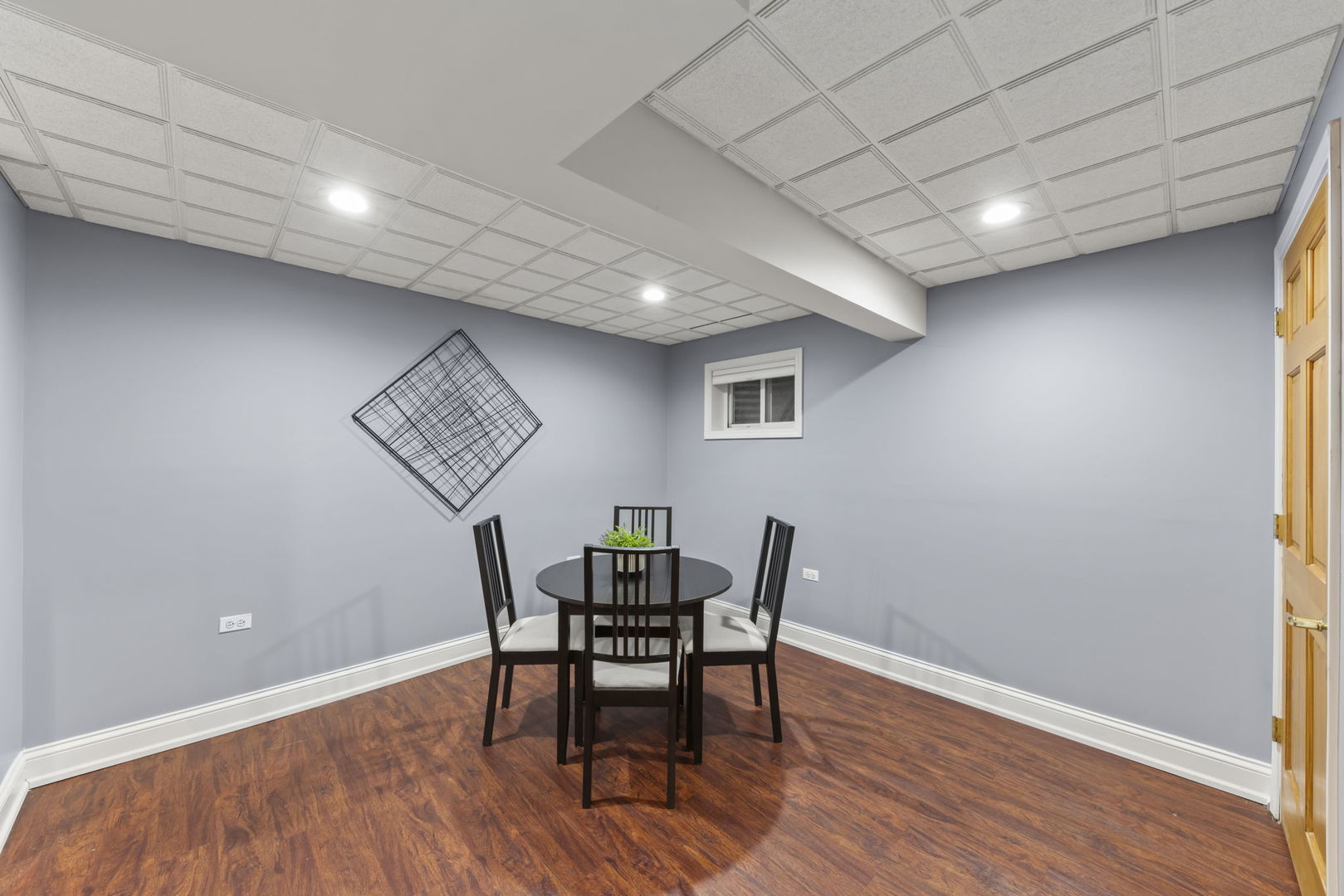 816 Spindletree Avenue Naperville IL 60565