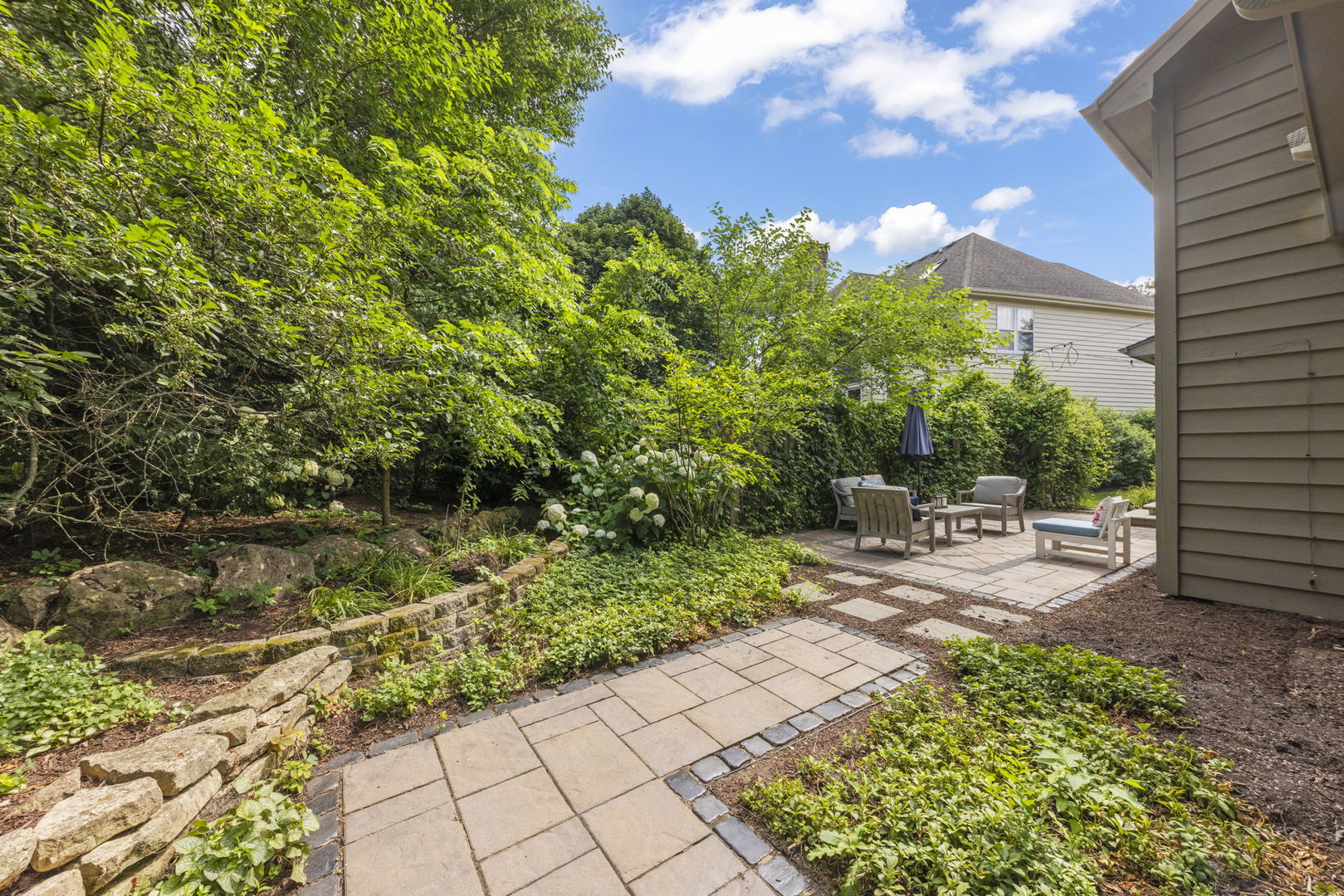 816 Spindletree Avenue Naperville IL 60565