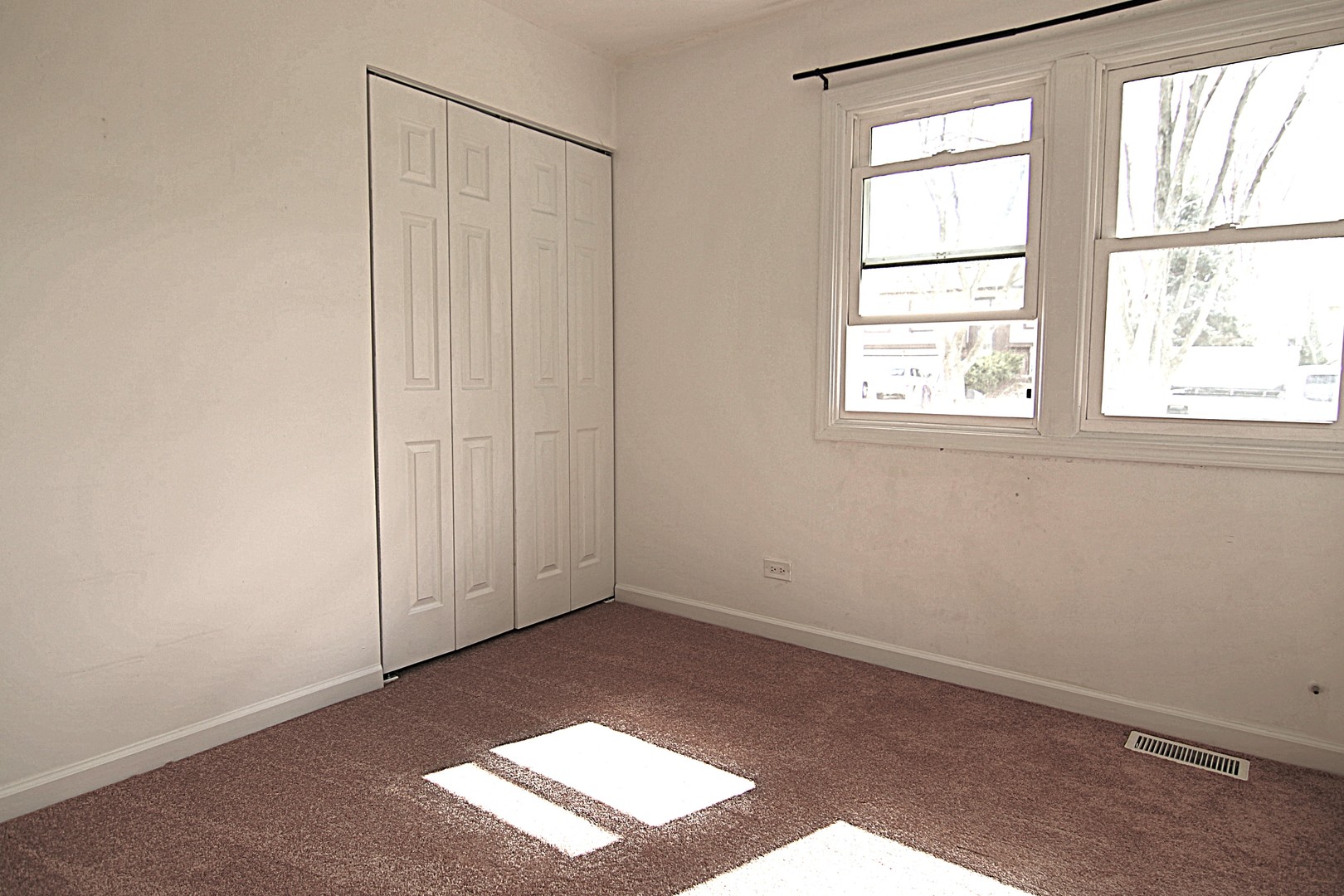 844 Tamms Lane Bolingbrook IL 60440