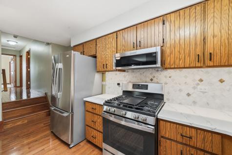 8424 168TH Street Tinley Park IL 60487