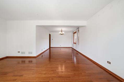 8424 168TH Street Tinley Park IL 60487