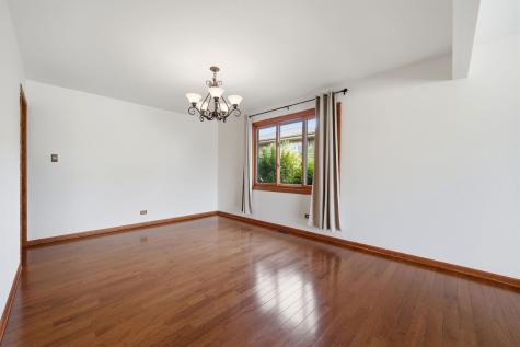 8424 168TH Street Tinley Park IL 60487
