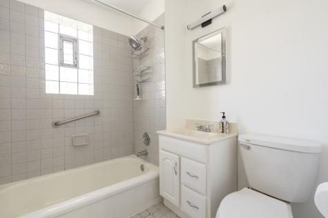 193 Fellows Court Elmhurst IL 60126