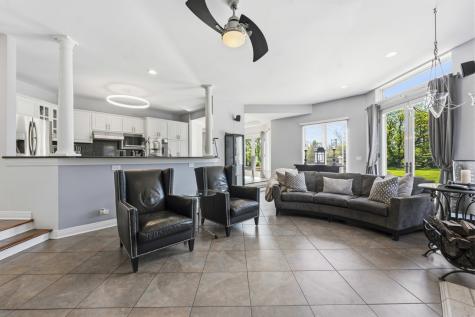 6N274 West Ridgewood Lane St. Charles IL 60175