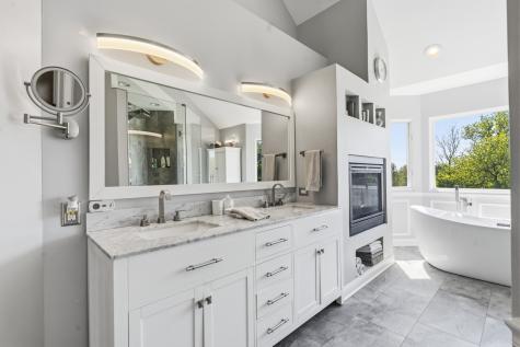 6N274 West Ridgewood Lane St. Charles IL 60175