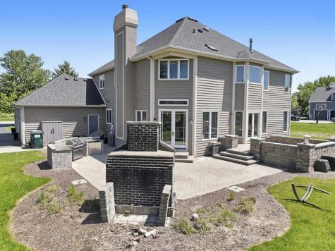 6N274 West Ridgewood Lane St. Charles IL 60175
