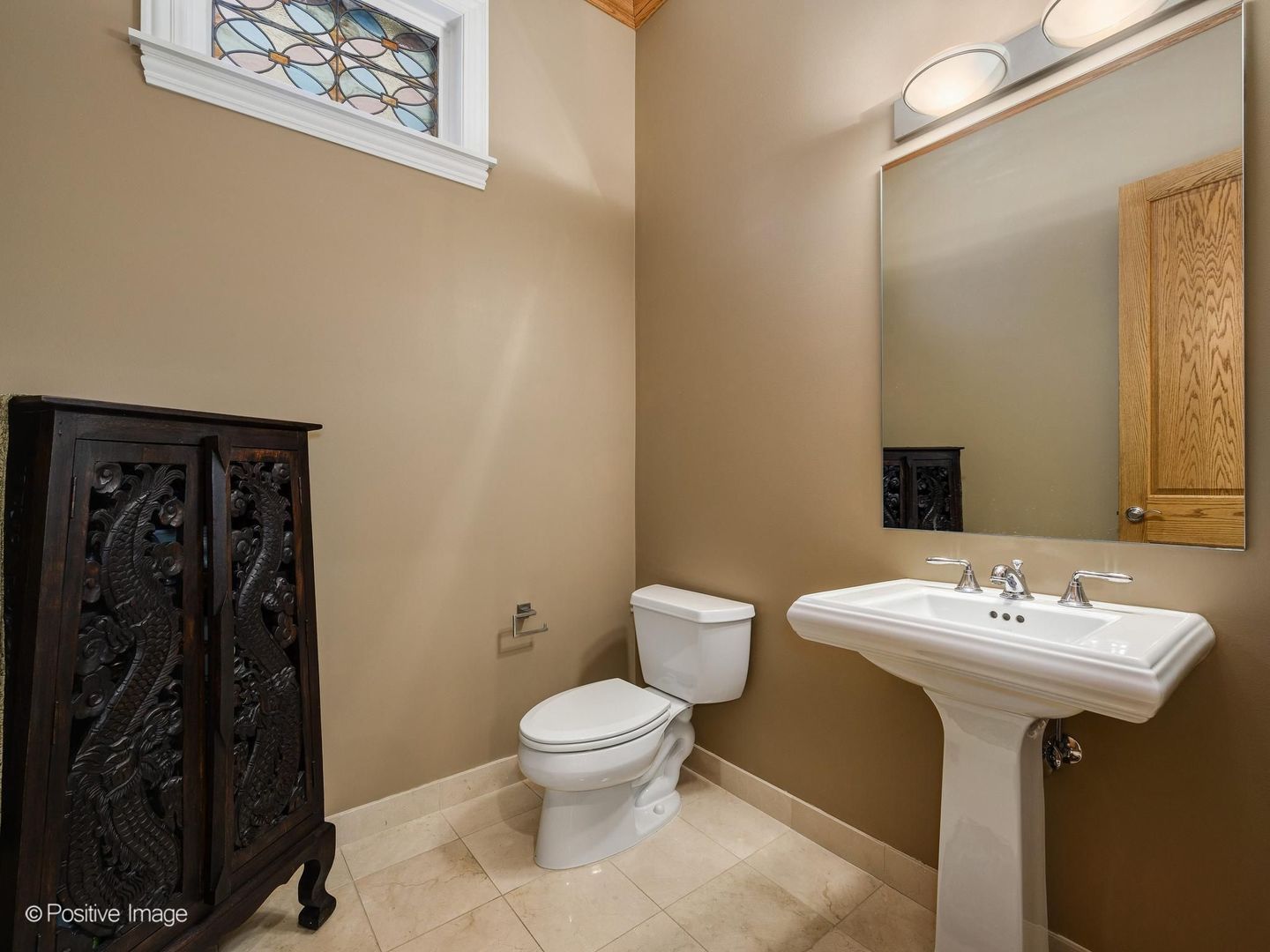 2664 North Hartland Court Chicago IL 60614