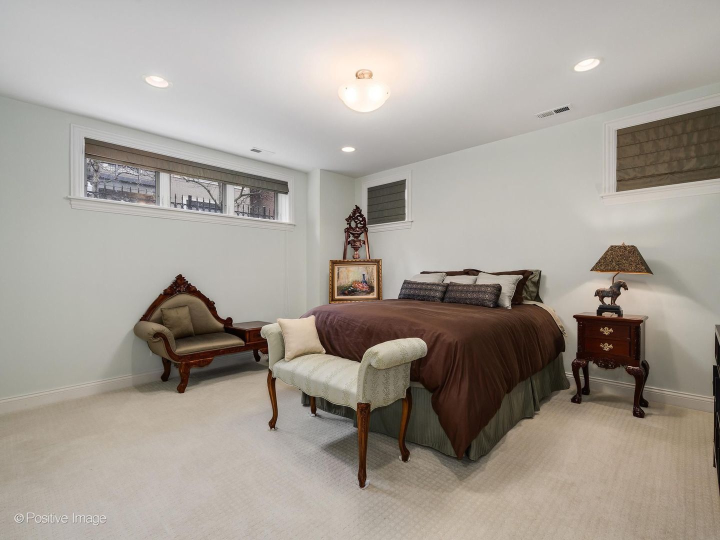 2664 North Hartland Court Chicago IL 60614