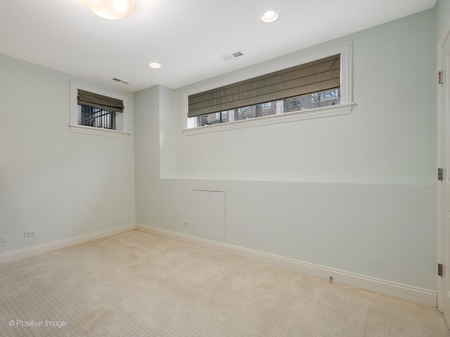 2664 North Hartland Court Chicago IL 60614