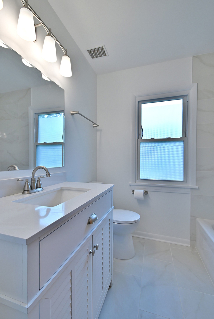 1001 South Edgewood Avenue Lombard IL 60148