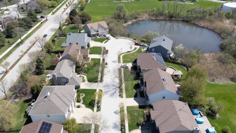 654 Easton Lane Elk Grove Village IL 60007