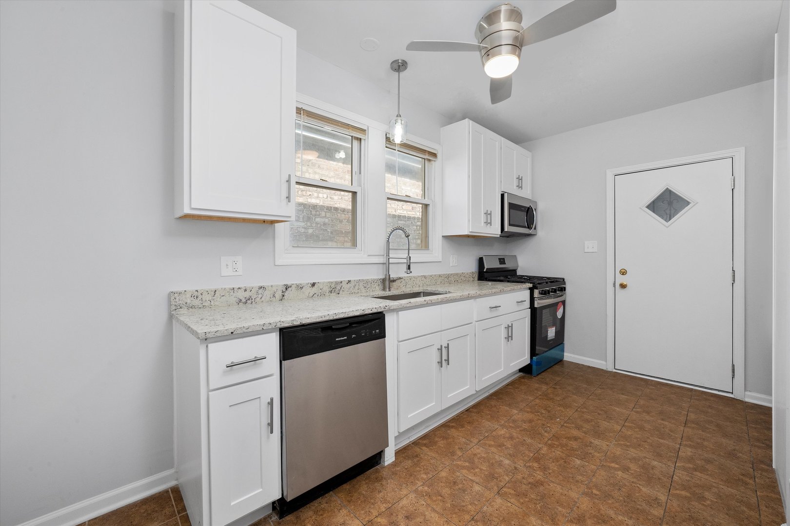 432 East 88th Street Chicago IL 60619