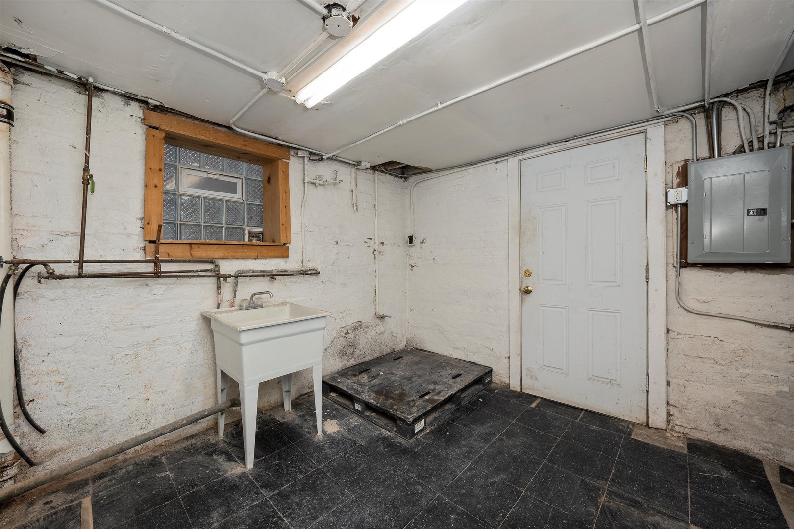 432 East 88th Street Chicago IL 60619