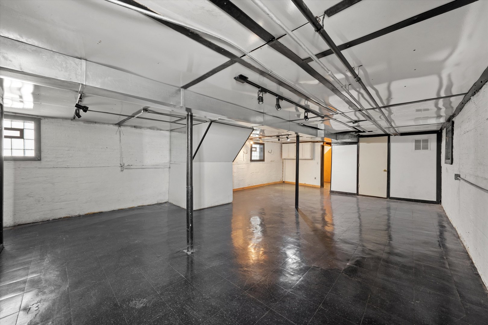 432 East 88th Street Chicago IL 60619