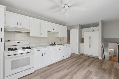 9018 Forest Lane E Hickory Hills IL 60457